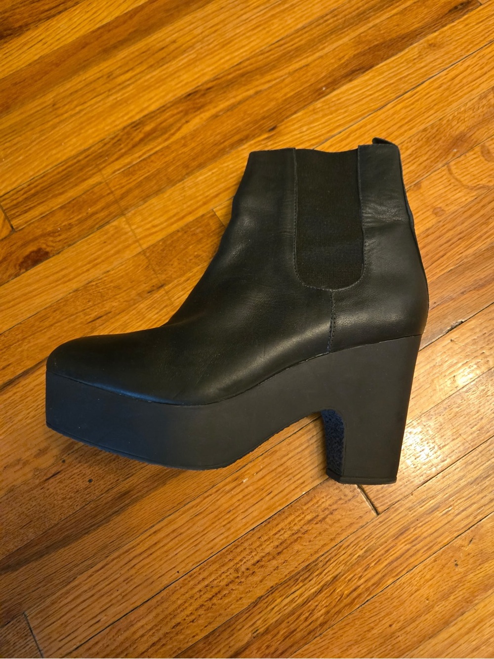 Black Leather Platform Chelsea Ankle Boot for Women